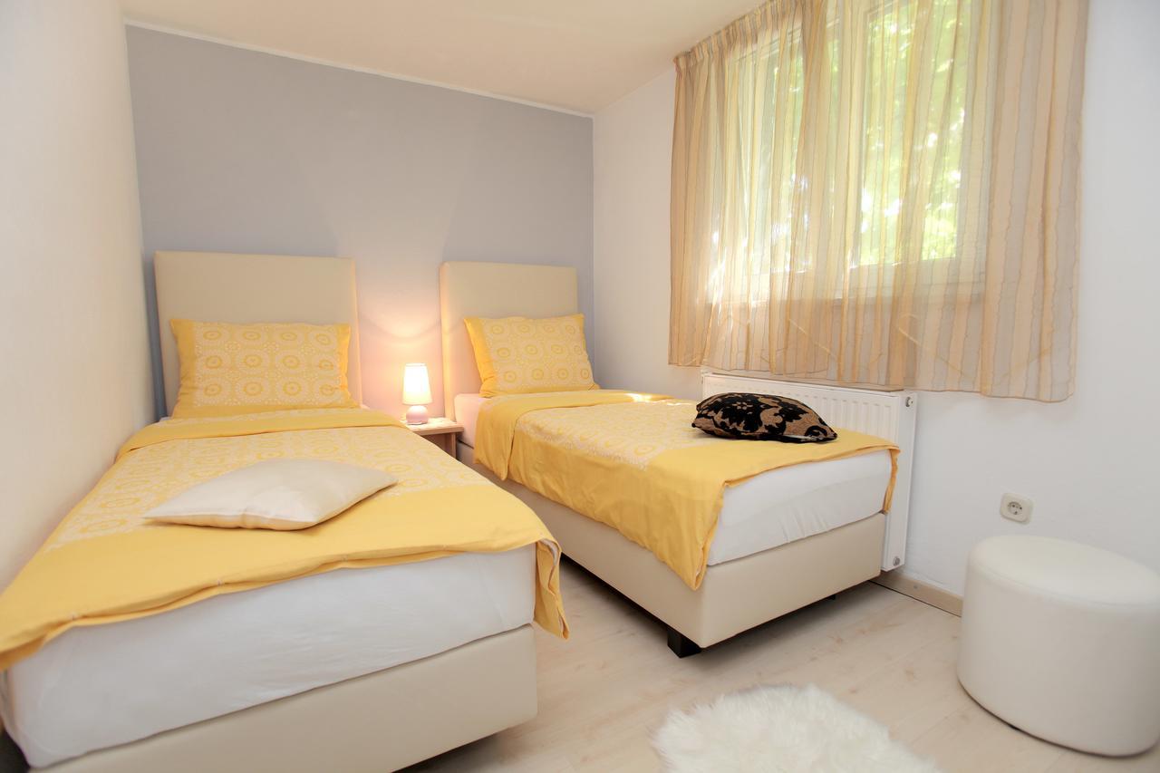 Apartment Eva Трогир Экстерьер фото
